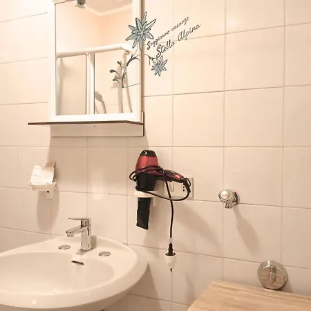Soggiorno Vacanze Stella Alpina Temu Room photo