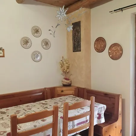 Soggiorno Vacanze Stella Alpina Temu Room photo